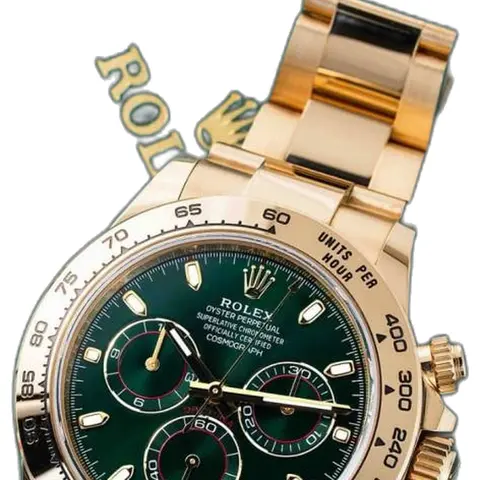 Rolex Oyster Perpetual Daytona Chosmograph Gold-Green - dial close-up