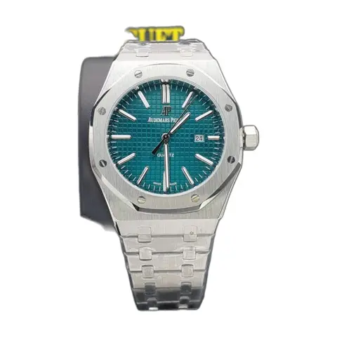 Audemars Piguet Royal Oak Automatic - front view