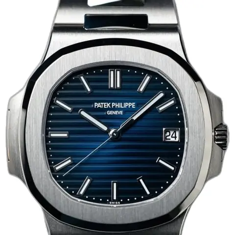 Patek philipe Nautilus Automatic - dial close-up