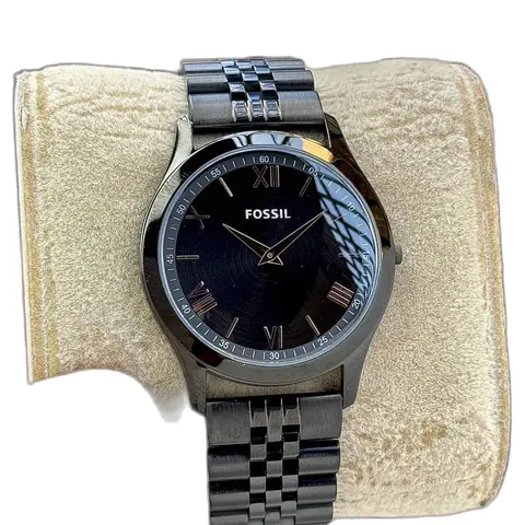 Fossil Slim - dial close-up