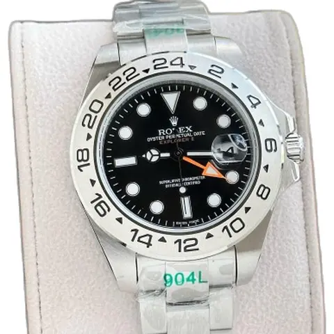 Rolex Oyster perpetual Explorer 2.0 - dial close-up