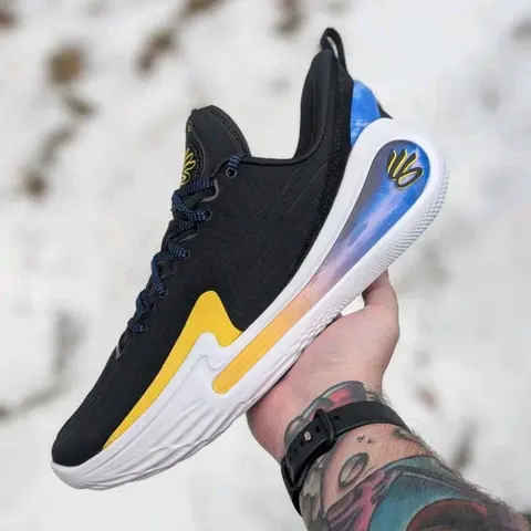 Under Armorr Curry 12 Dub Nation