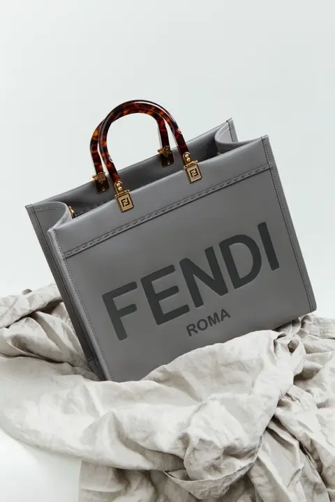 Fendi Sunshine Shopper Tote Large Size With FendyCharm LongBelt