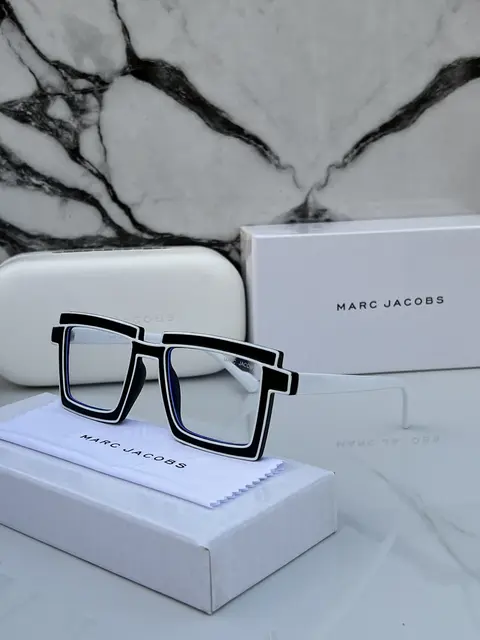 Marc jacobs 6130 black white