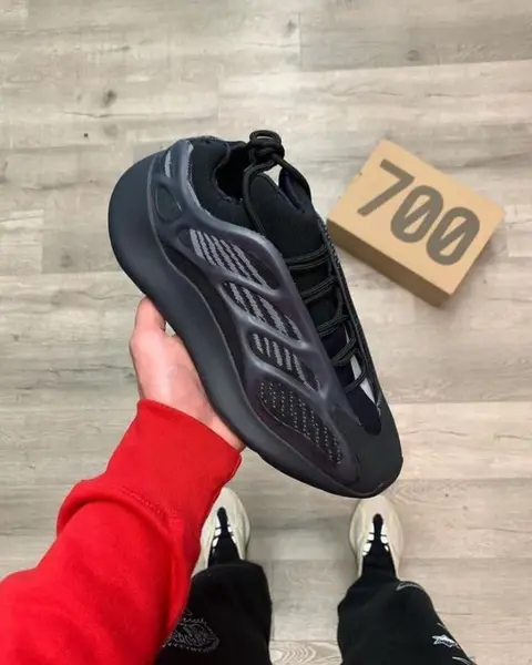 Adidas yeezy boost 700 v3 alvah