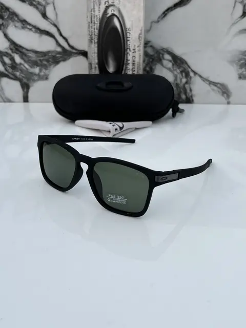 Oakley 5037 black