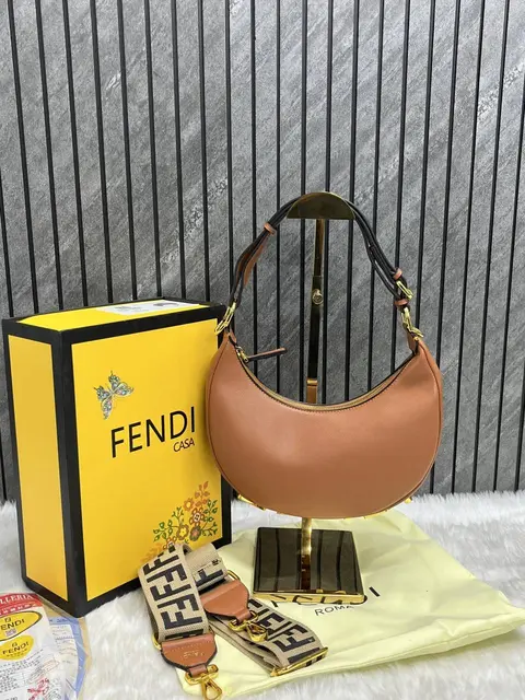 Fendygraphy Fendy Leather Bag With Original MagnetBox Premium