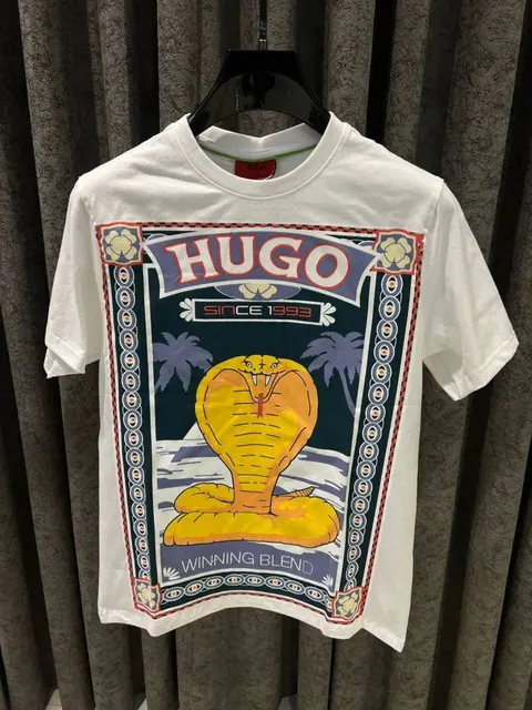 HUGO BOS IMPORTED STORE ARTICLE T-SHIRT
