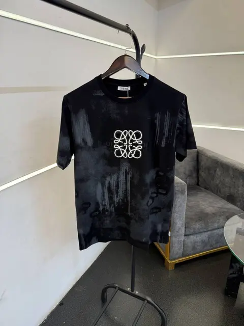 Loew e acid wash turkey imported round neck tshirt black
