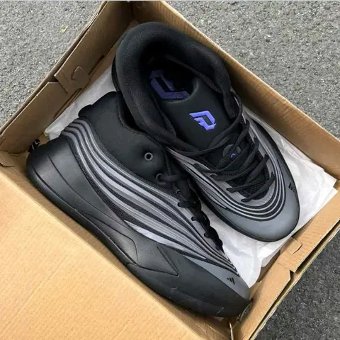 Adidas Dame X core black iron Metallic332