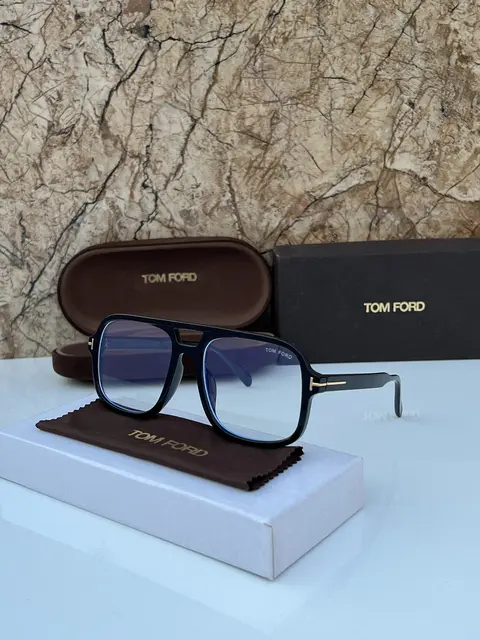 Tom forr 68236 black plano