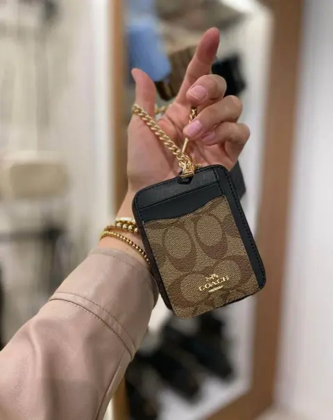 Coach CC-1 Zip Card Case Mini Wallet With Original Box