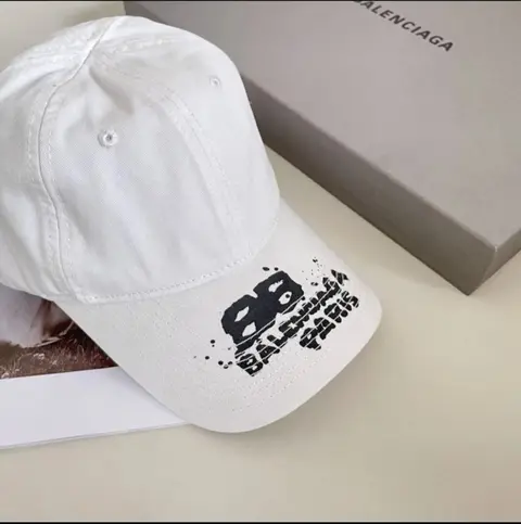 Balenciaga Bb White Black Premium Unisex Cap(With Safety Box)