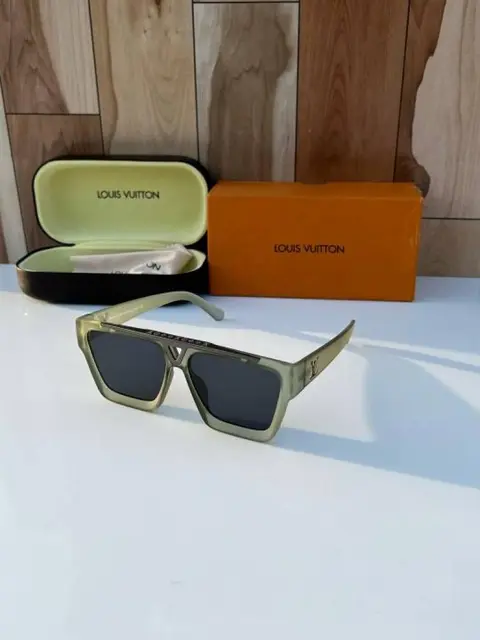 Louis Vuitton 1502 green