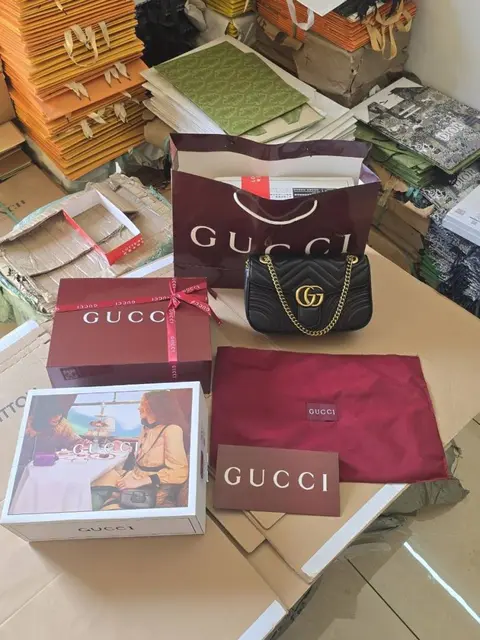 Gucci GG Marmont Premium Shoulder Bag With OG Double Box & Premium Dust Bag & Carry Bag & Accessories (Black - 1229)