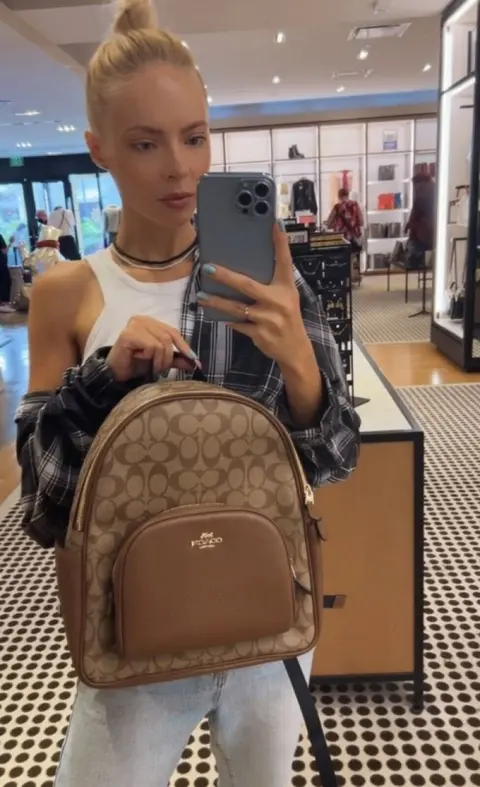 Coach Court Backpack In Signature Canvas With Dust Bag (Camel-279)