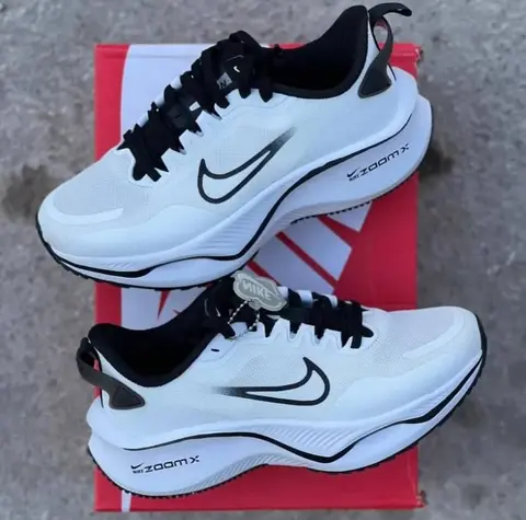 Nike Zoom Smily Pro White