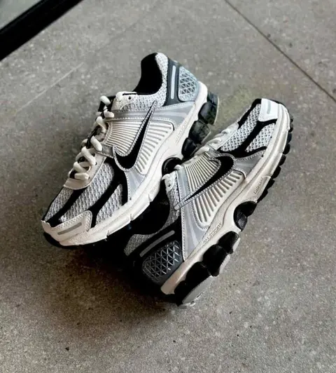 Nike Vomero phantom 5 Dust Black