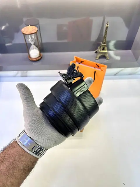 Louis vuittion full black belt fa 355