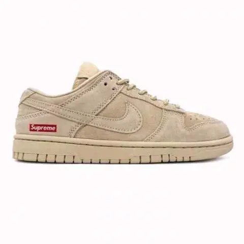 Nike SB Dunk Low x Supreme Beige