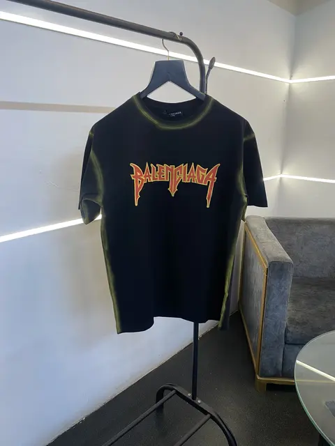 Balenciaga a over size spray print with embroidery logo imported tshirt black