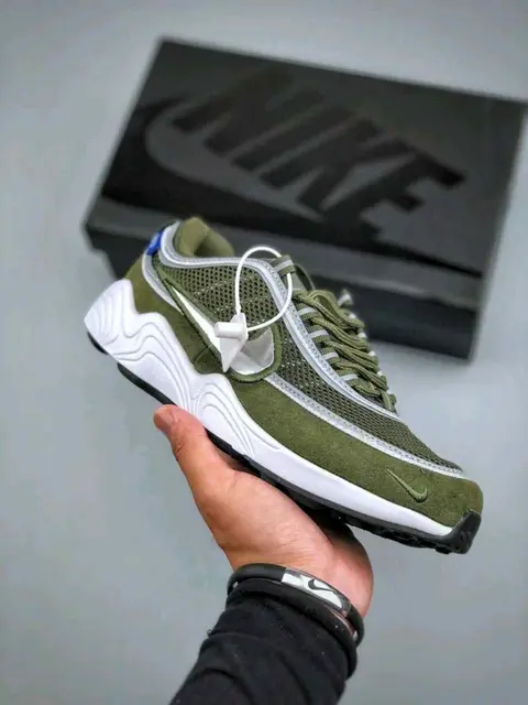 Nike UNDEFEATED X Air Zoom Spiridon white And Green