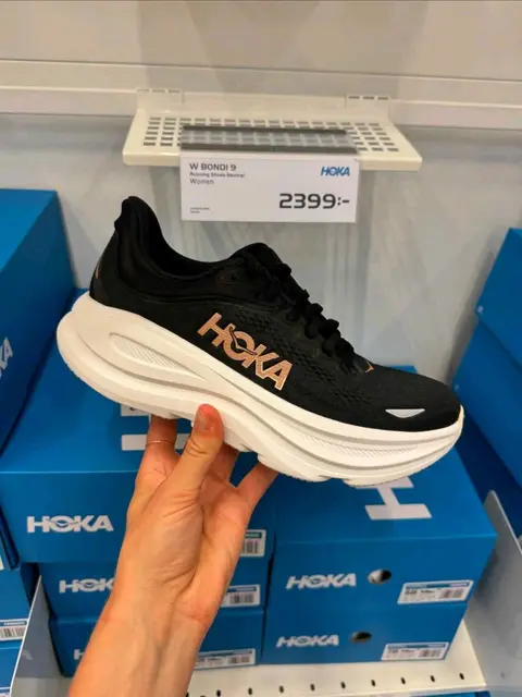 HOKA Clifton 10