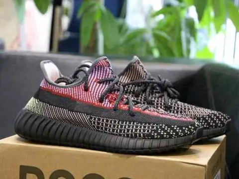Adidas YEEZY Boost 350 V2 Yecheil 886
