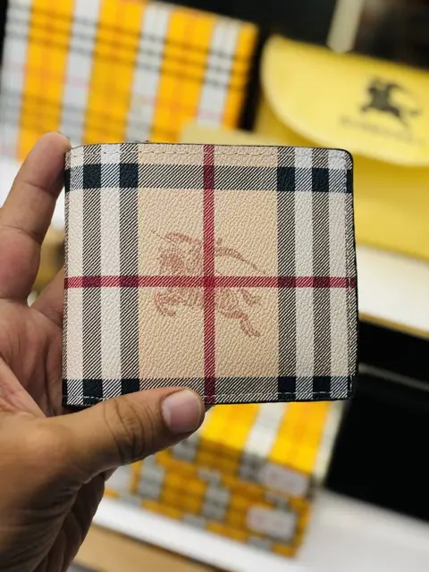 135 BURBERRRY PREMIUM QUALITY WALLET NO69