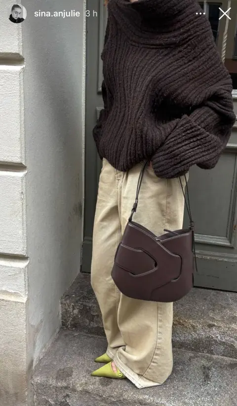 Polenne Nodde Hobo Shoulder Bag With Original Box Packing
