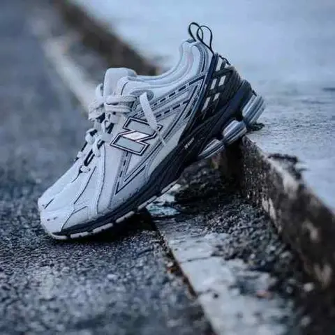 1906 BRighton Grey Shoe
