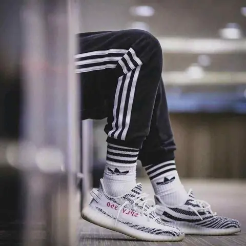 Adidas YEEZY BOOST 350 V2 ZEBRA Semi UA QUALITY