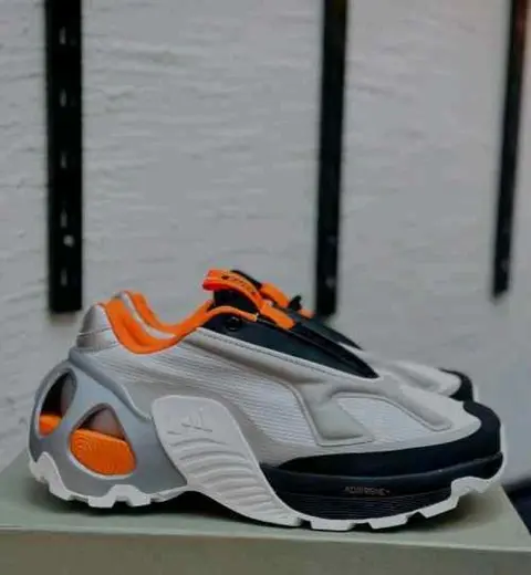 Adidas Wonder Runner Grey Black 692