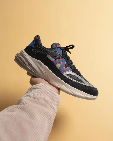 990v6 Kith Madison Garden
