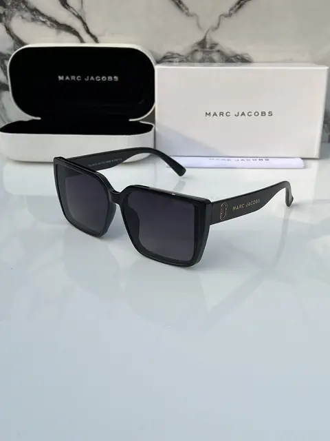 Marc jacobs 80186 black shaded