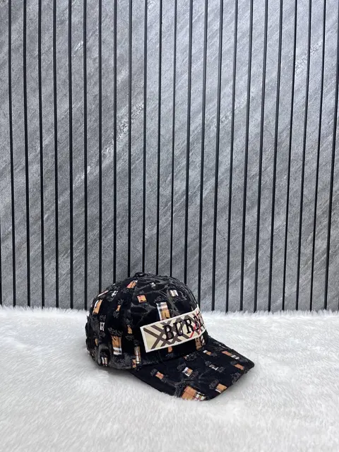 Burberry Checks Front Logo Premium Unisex Cap With Safety Box