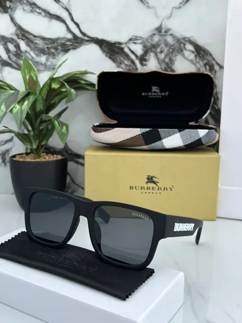 Burberry wayfero full black