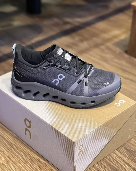 On Cloud Surfer Trail Waterproof Black