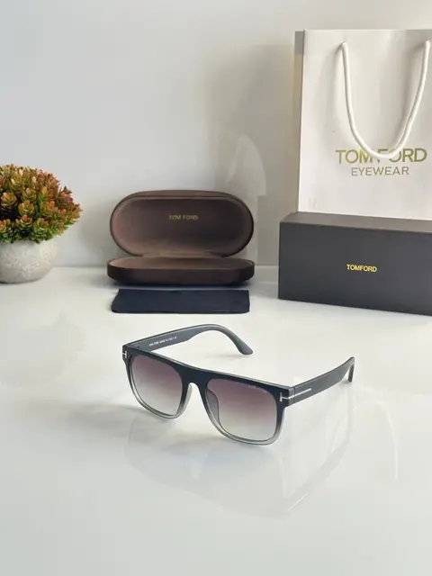 Tom forr 0231 Black Green