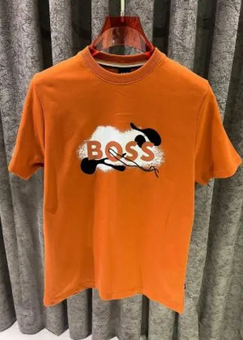 HUGO BOS IMPORTED STORE ARTICLE T-SHIRT