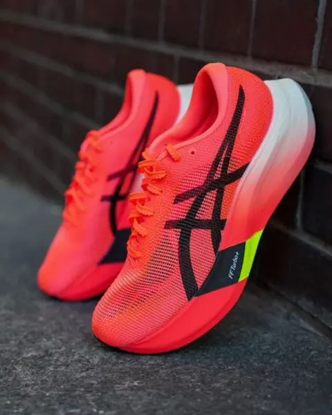 Asics Metaspeed sky paris running