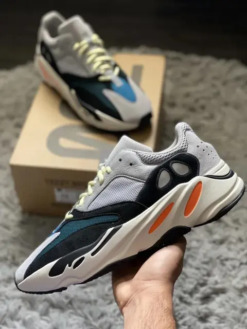 Adidas Yeezy 700 wave runner