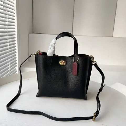 Coach Willow 24 Medium Black Bag With OriginalBox