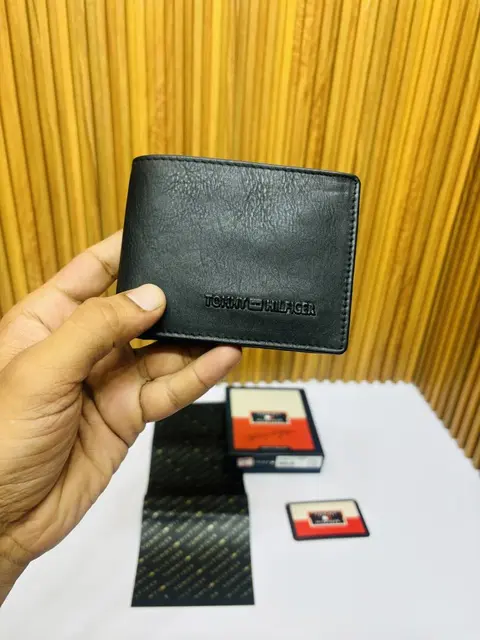106 TOMMY HILFIGAR PREMIUM QUALITY WALLET