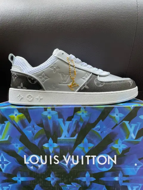 vuitton rivoli sneaker dark grey--