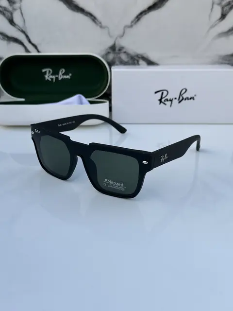 Rey ban 1816 black green