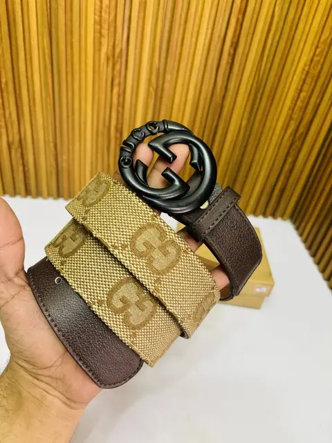 22 GUCHI PREMIUM QUALITY BELT WITH BOX