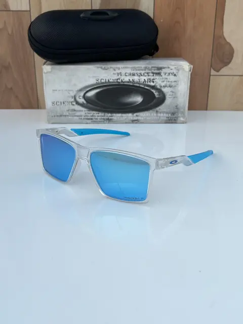 Oakley 4938 white aqua