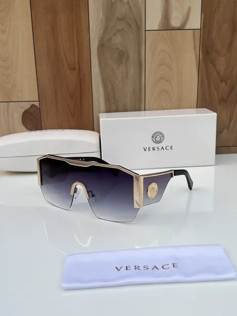 Versace 8312 gold black shaded
