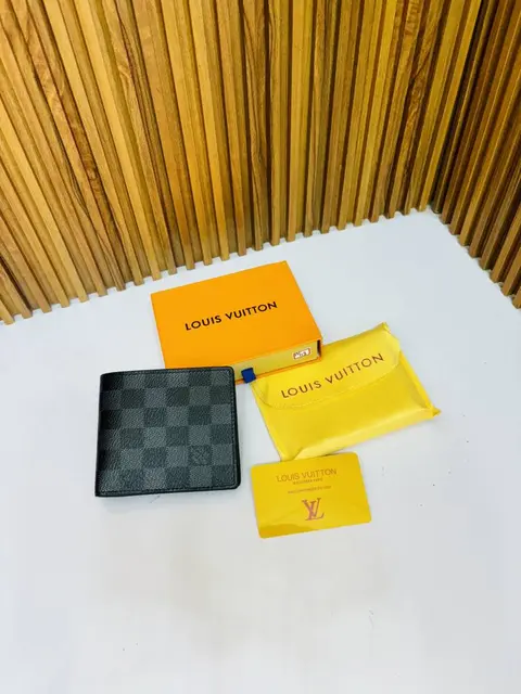 115 LV LOIUS VUTTON PREMIUM QUALITY WALLET
